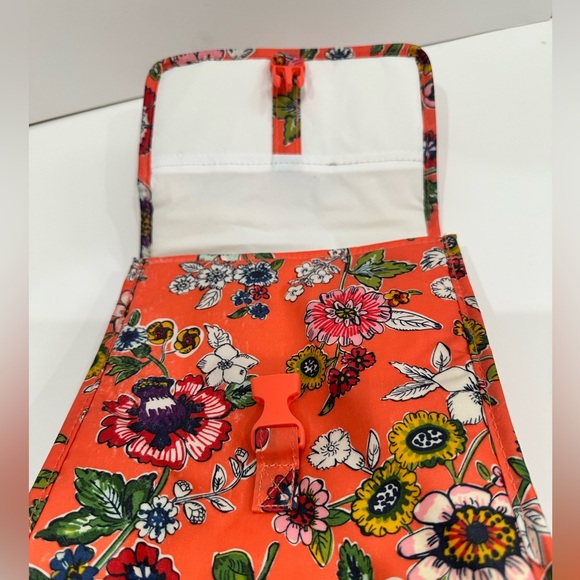 🥪Vera Bradley Insulated Lunch Bag - Classic Coral Floral 🥪 - Picture 10 of 14